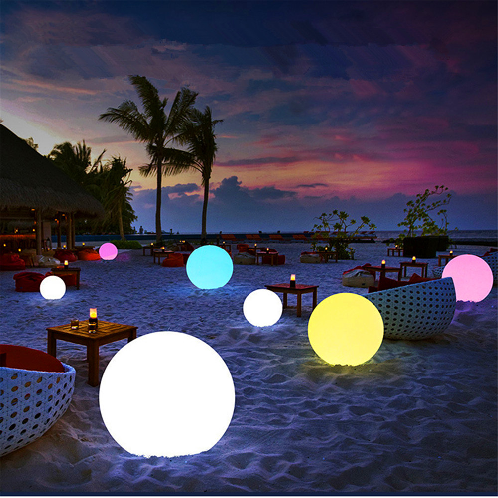 Outdoor Lighting Effects - Luz LED recargable con bola brillante